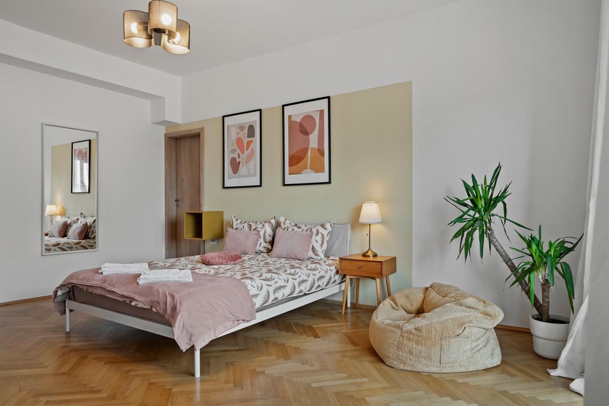Ultracentral Dreamland Apartment 3 Bdrm Bucureşti Ngoại thất bức ảnh
