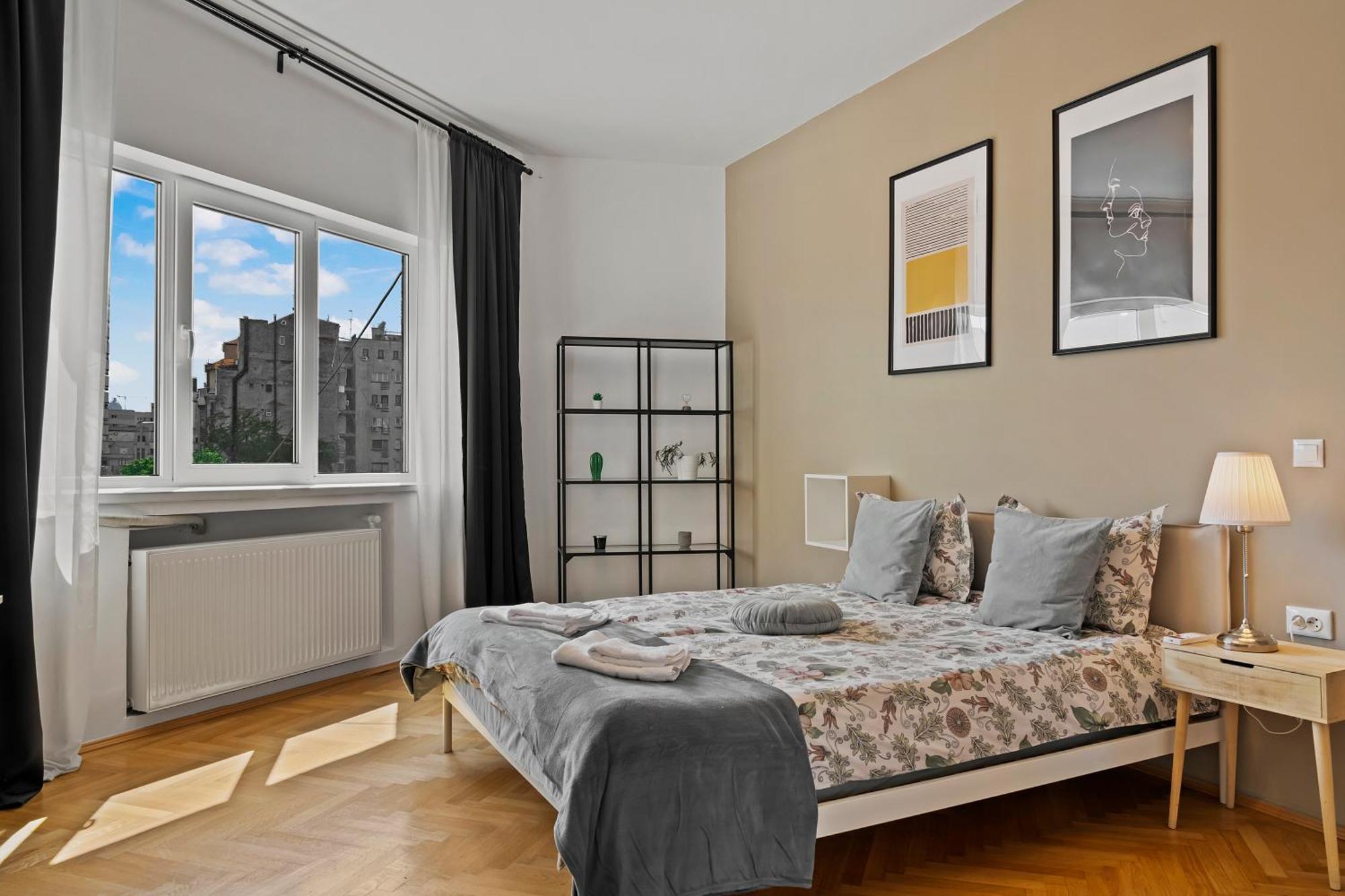 Ultracentral Dreamland Apartment 3 Bdrm Bucureşti Ngoại thất bức ảnh